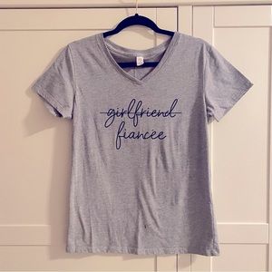 The Ring Box Grey Fiancée short sleeve tee shirt, size medium